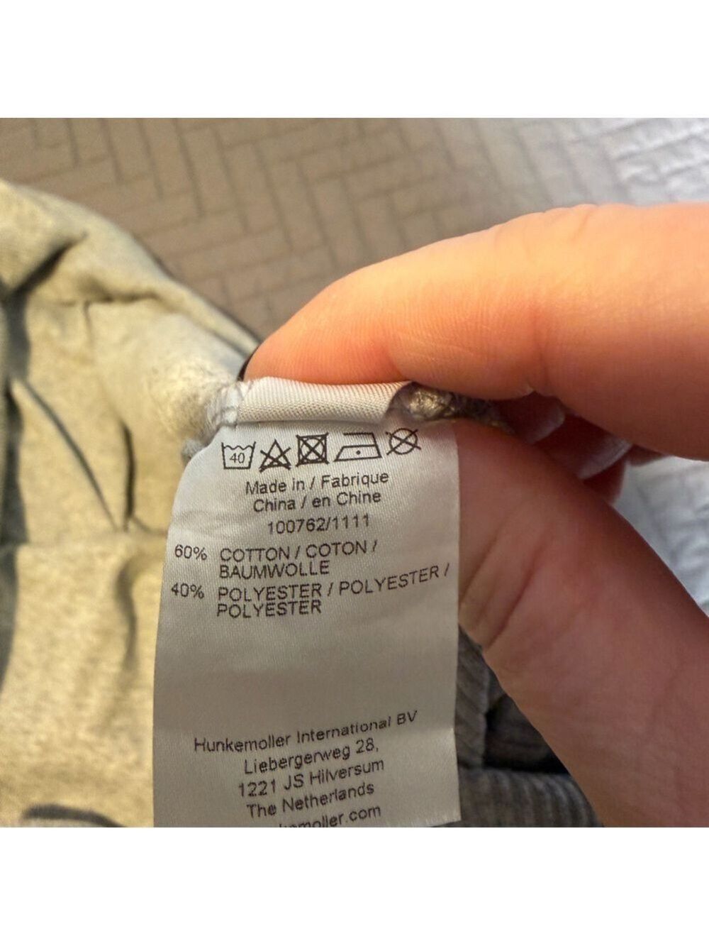 Gray Nightgown XL Like New - Picture 5 of 6
